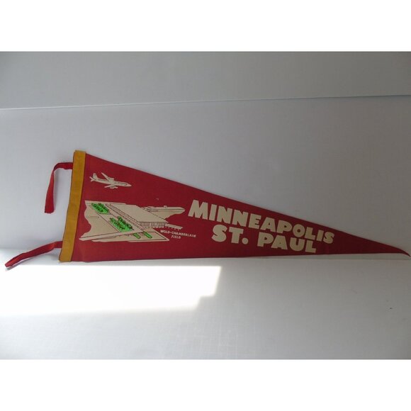 Vtg 1940's Wold Chamberlain Field Pennant St. Paul Minneapolis Felt Wall Decor - Picture 1 of 8
